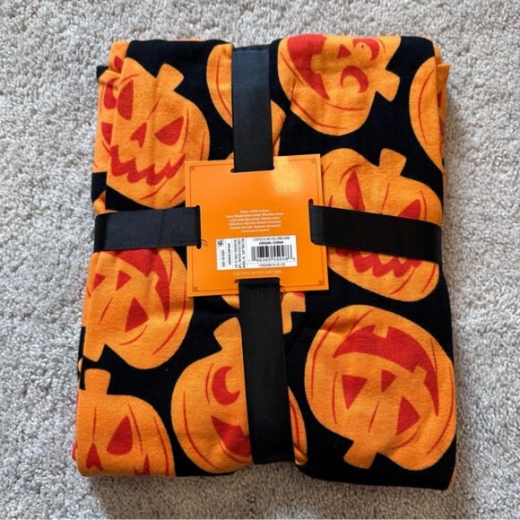 Target Hyde & Eek! | 2-Piece Family Sleep Set Pumpkins Print | Size Extra Large - Picture 3 of 6